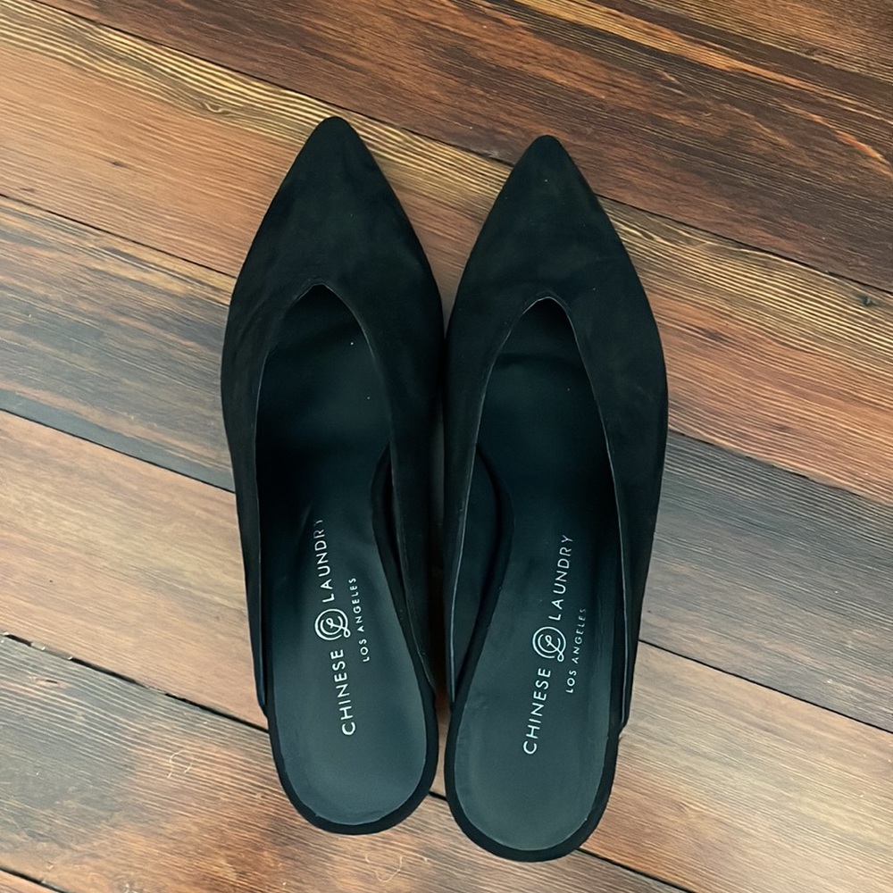 Chinese Laundry Pointed Toe Heeled Mule
